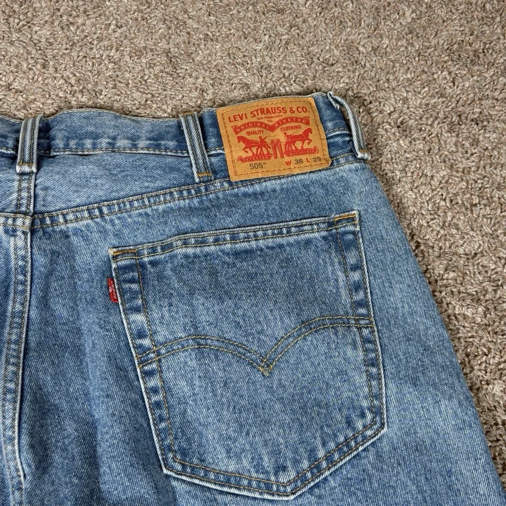Levis Jeans Mens 38x29 Blue 505 Denim Pants Washed Out Regular Straight Workwear